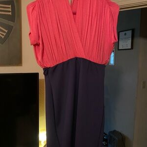 Chic Two-Tone Midi Dress